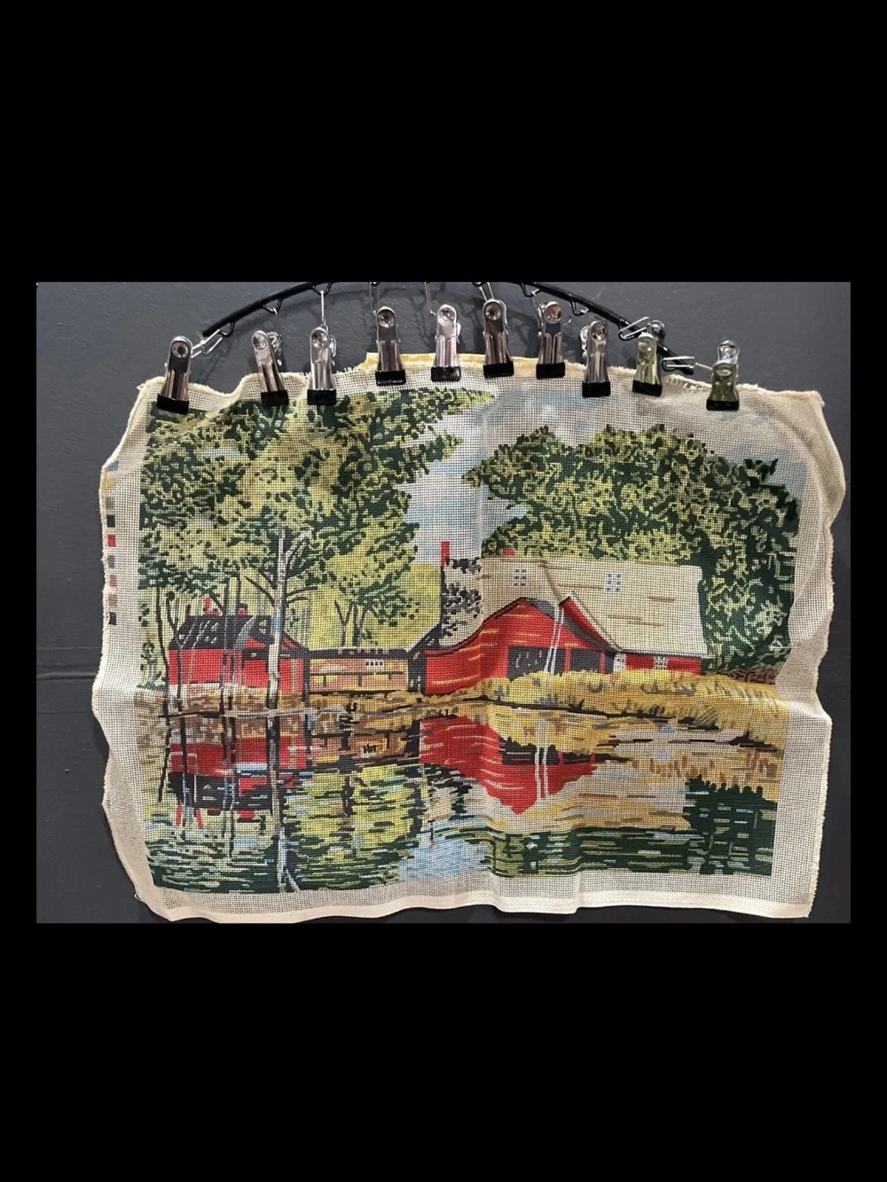 MARGOT DE PARIS VTG?  Printed Needlepoint Tapestry Canvas CountryHouse Lake